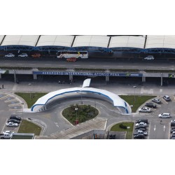 Aeroporto Internacional de Curitiba inaugura casa de câmbio